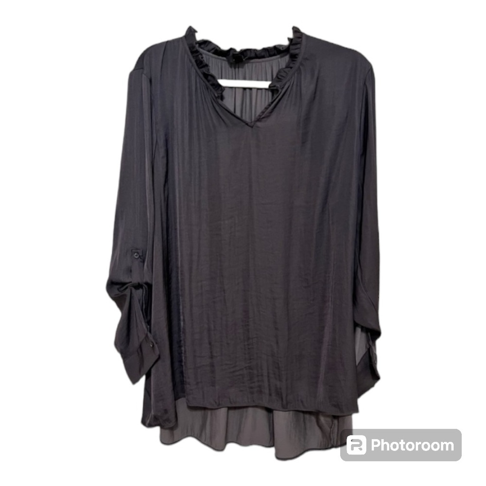 Simply Vera Wang Ruched Roll Tab V Neck Top
